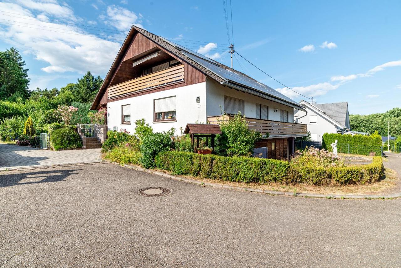 Haus Guenter Und Valeria Gossersweiler-Stein Exterior foto